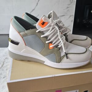 MICHAEL Michael Kors LIV TRAINER Sneakers in White, Green, and Orange - 9M - NIB